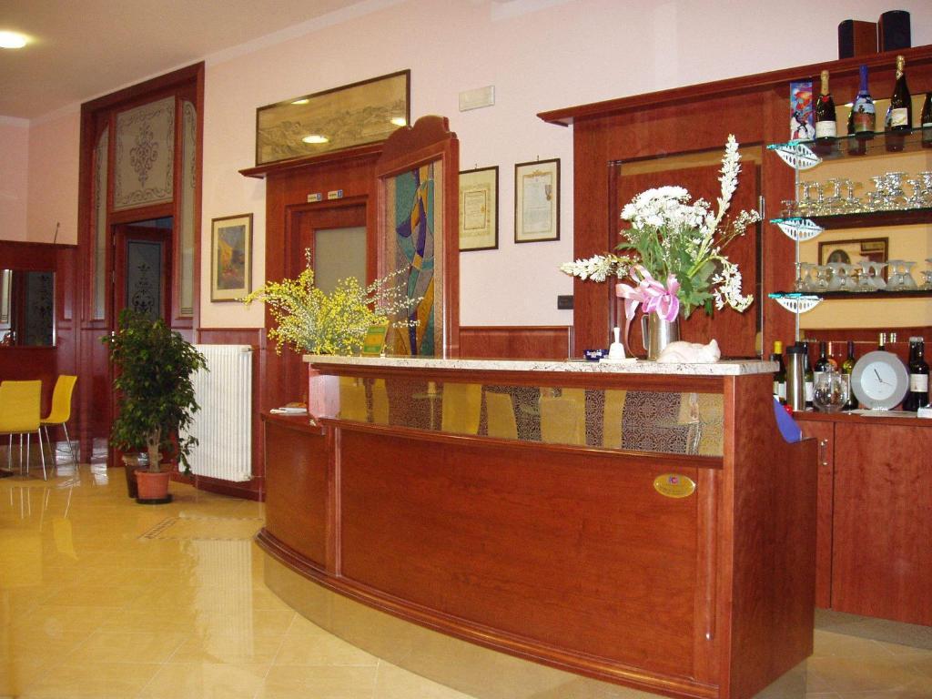 Albergo Sala Valbrona Zewnętrze zdjęcie